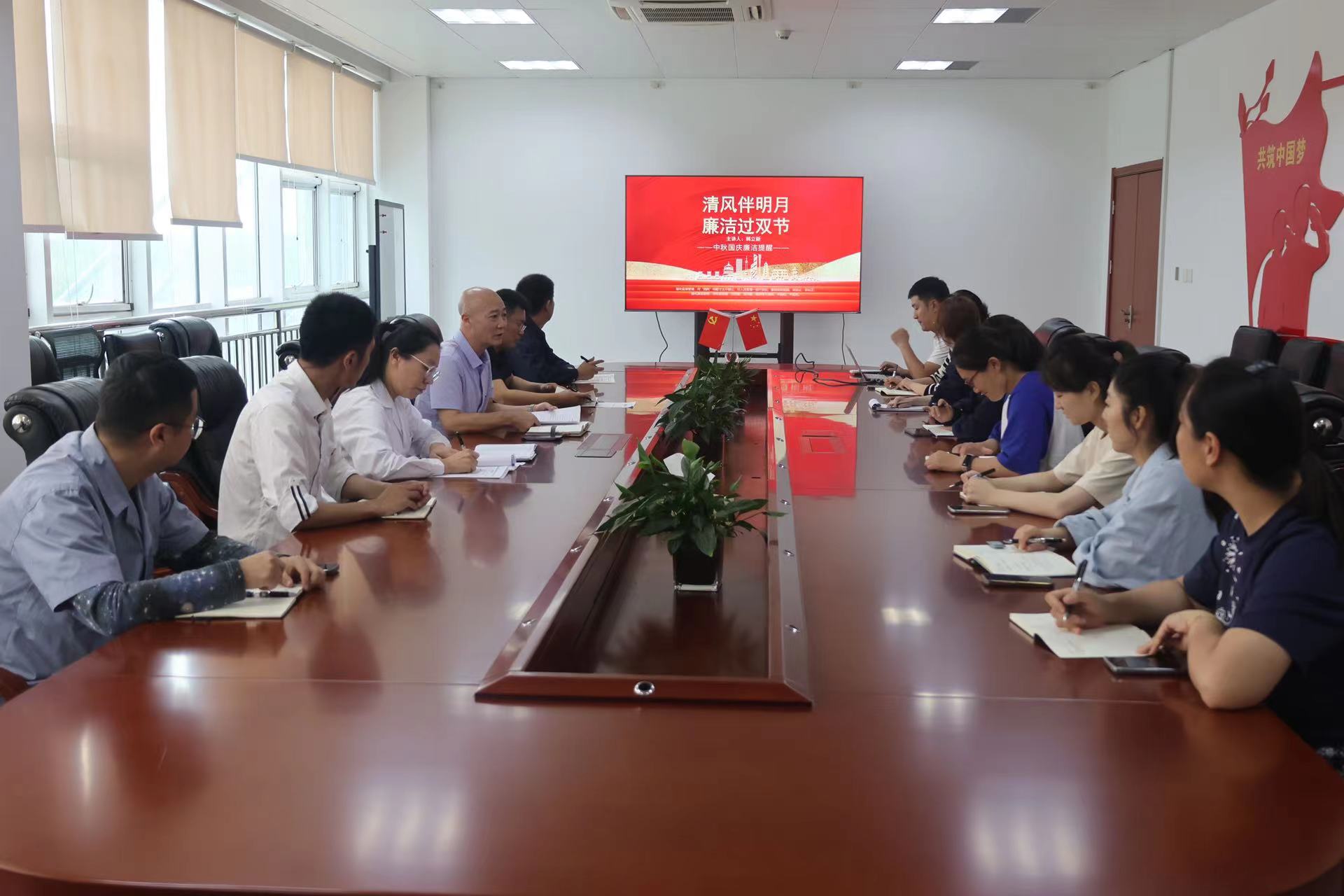 1695886667976030865.jpg 1.jpg